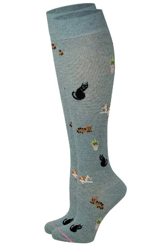 Knee High Compression Socks | Cozy Cats Dr. Motion | Women (1 Pair)