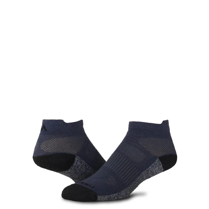 Attain Lightweight Low Athletic Sock with Tab Back