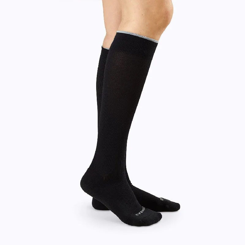 Comrad Solids Knee High Socks - 15-20 mmHg