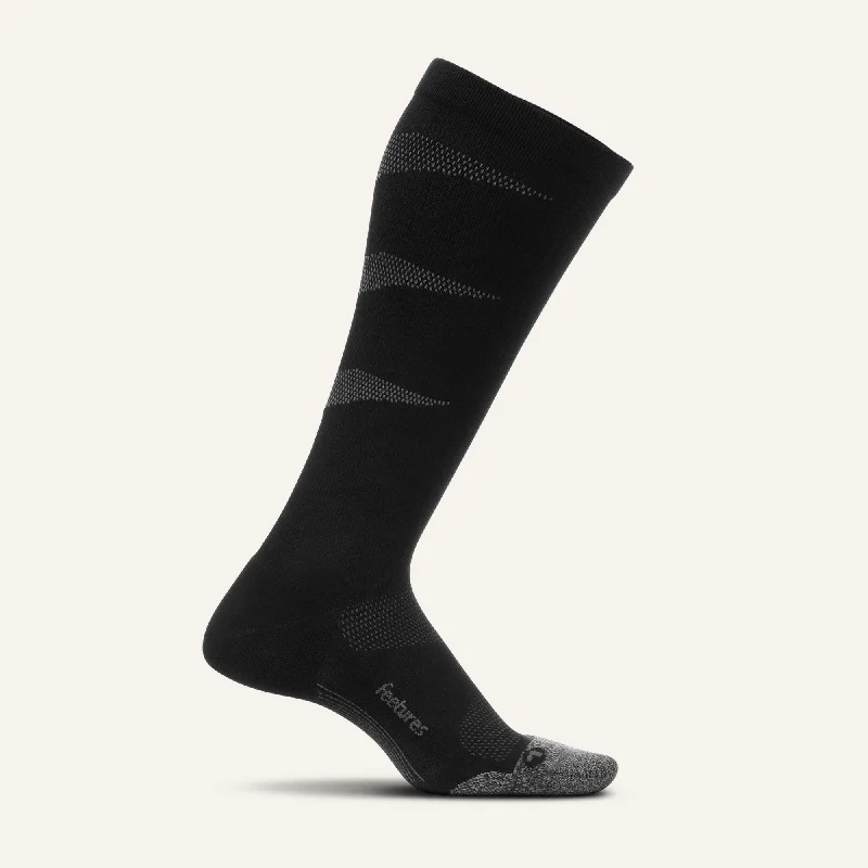 Feetures Graduated Compression Light Cushion Knee High Socks