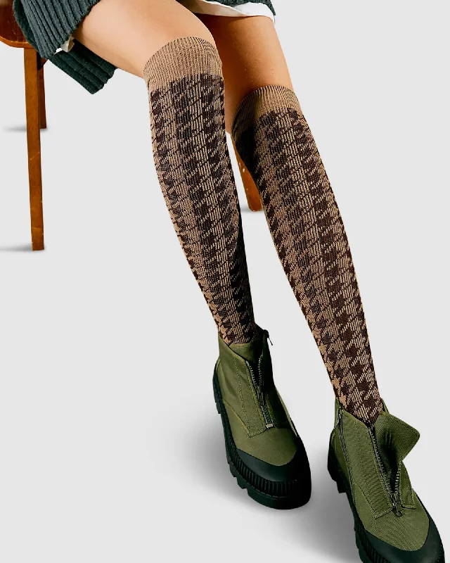 Houndstooth Knee High Socks - Tan