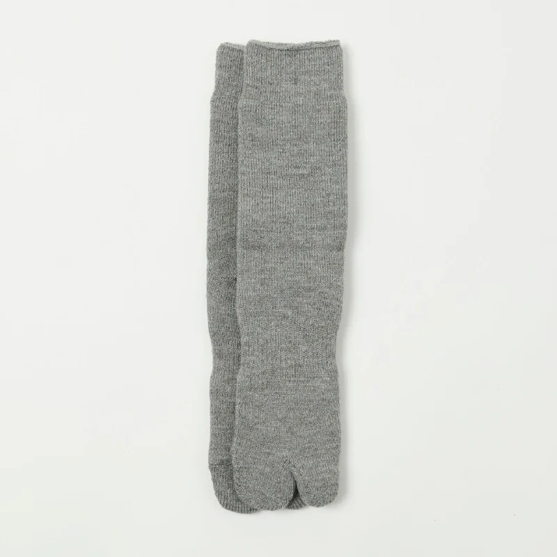 Nodal Brushed Pile Tabi Sock - Grey