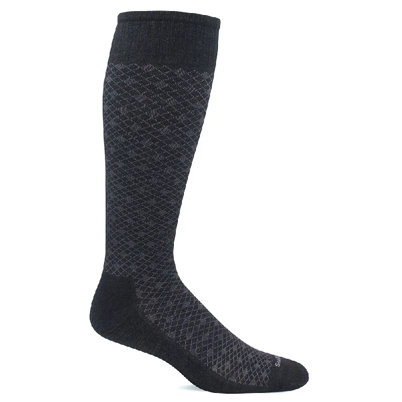 SockWell Men's Featherweight Knee High Socks - 15-20 mmHg